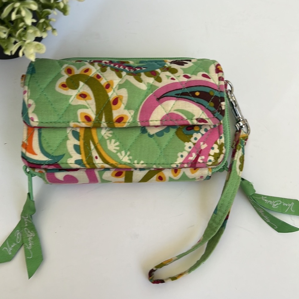 Vera Bradley Tutti Frutti All-in-One Crossbody Bag - Retired - Picture 3 of 12